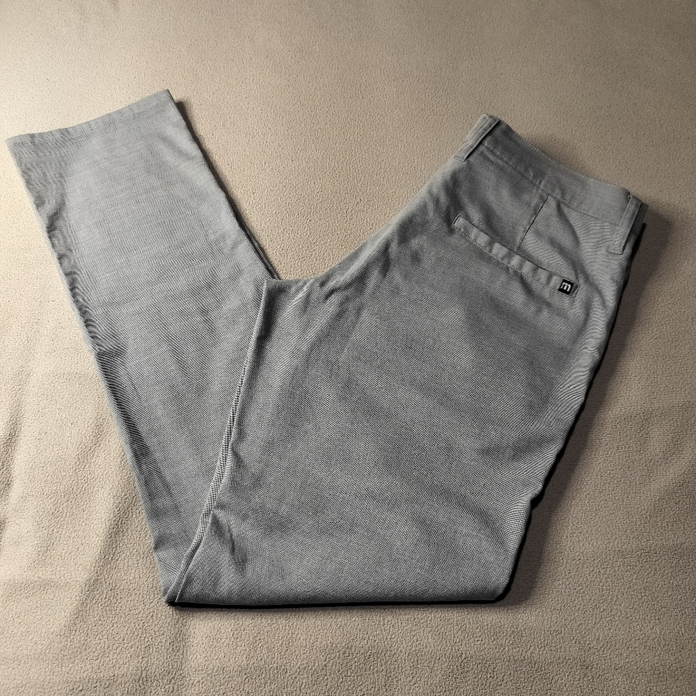 Travis Mathew Men's Golf Straight Leg Gray Pants Sz 30, (Measures 32×32). - Picture 10 of 11